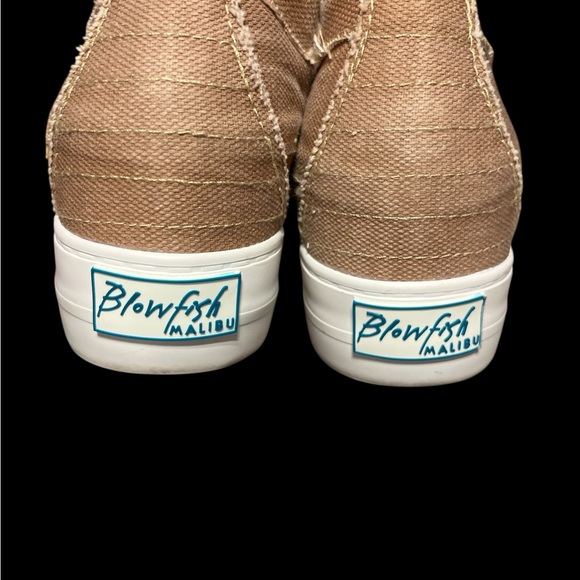 Women’s Blowfish Tan Canvas Sneakers with White Soles - Picture 5 of 7